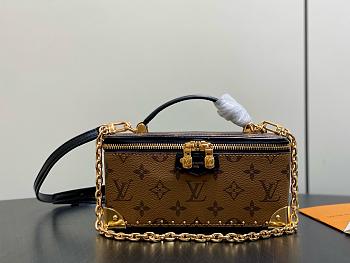 LV Vanity Pouch Trunk Monogram Reverse M29548 - 20x10x5.5cm