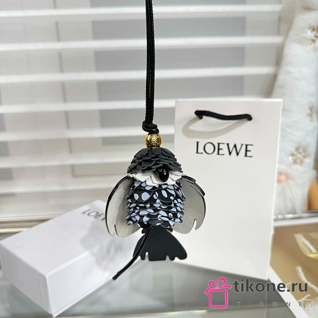 Loewe Parrot Charm In Classic Calfskin Gray - 1