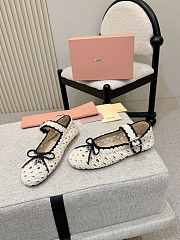 Miumiu Crochet Ballerinas Ivory/Black 5F648E - 4