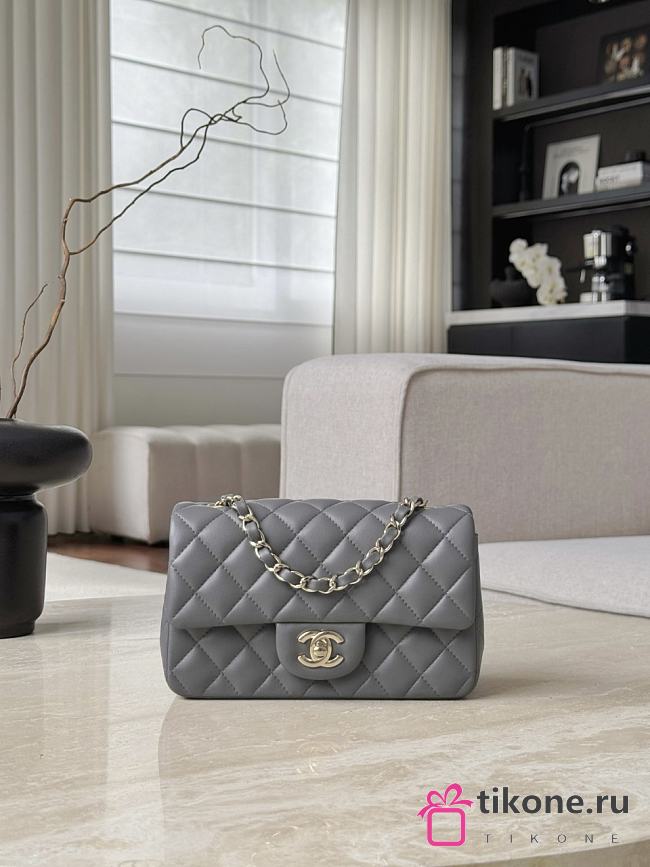 Chanel Classic Gray Lamskin Light Gold Hardware Bag - 12x20x6cm - 1