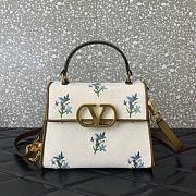 Valentino Garavani Vsling Small Handbag In Linen With Embroidery Neutrals - 22x17x9cm - 2
