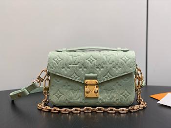 LV Pochette Métis East West Monogram Empreinte Minty M2A339 - 21.5x13.5x6cm