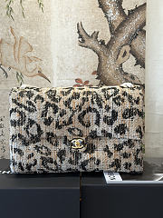Chanel Maxi Flap Bag Tweed, Mixed Fibers & Gold-Tone Metal Brown, Black & White AS6234 - 38.5x26x11cm - 6