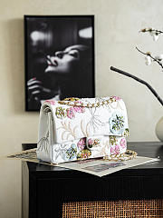 Chanel Classic 11.12 Handbag Embroidered White, Glass Beads, Strass & Gold-Tone Metal A01112 - 25.5x15.5x6.5cm - 5