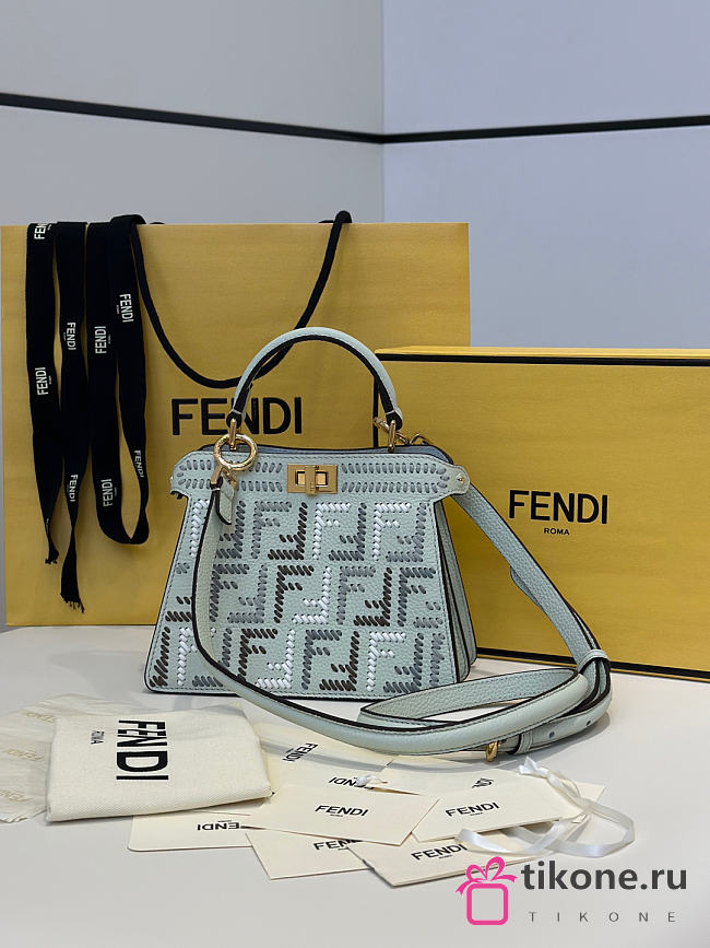 Fendi Peekaboo ISeeU Mini Sago Green Leather Bag with FF Interlacing - 20x11x15cm - 1