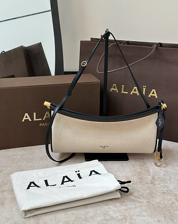 Alaia Le Click East West Medium Bag In Canvas Natural/Black - 30x14x9cm