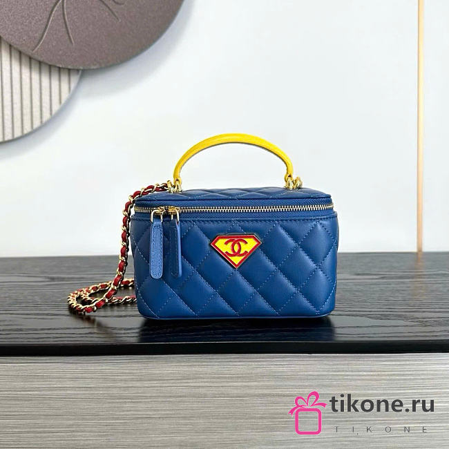 Chanel Long Vanity With Chain Lambskin, Enamel & Gold-Tone Metal Blue, Yellow & Red AP2199 - 16x9.5x8cm - 1
