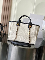 Chanel Shopping Bag Canvas, Calfskin & Gold-Tone Metal Ecru & Black AS3257 - 19.5x17x5cm - 3