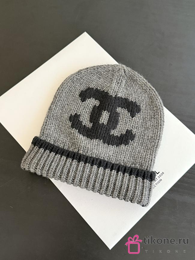 Chanel Cloche Beanie in Gray Cashmere - 1