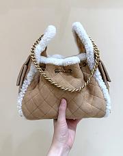 Chanel 25 Small Handbag Shearling Sheepskin & Gold-Tone Metal Beige AS5293 - 30x26x14cm - 3