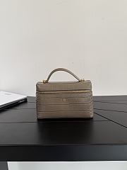 Chanel Vanity With Chain Crocodile Embossed Calfskin & Gold-Tone Metal Gray - 19.5x17x5cm - 1