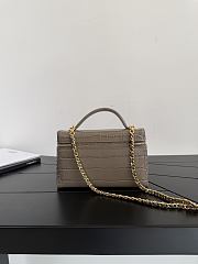 Chanel Vanity With Chain Crocodile Embossed Calfskin & Gold-Tone Metal Gray - 19.5x17x5cm - 3