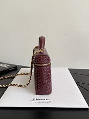 Chanel Vanity With Chain Crocodile Embossed Calfskin & Gold-Tone Metal Burgundy - 19.5x17x5cm - 5