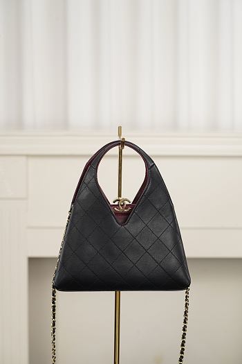 Chanel Small Shopping Bag Calfskin & Gold-Tone Metal Black AS6392 - 23x23x7cm