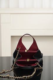 Chanel Small Shopping Bag Calfskin & Gold-Tone Metal Black AS6392 - 23x23x7cm - 5