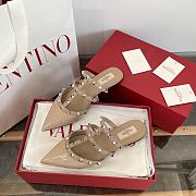 VLTN Rockstud Patent-Leather Mule Poudre - 3