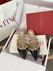 VLTN Rockstud Patent-Leather Mule Black/Poudre - 5