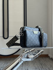 LV Trio Messenger Monogram Eclipse Coated Canvas M28628 - 25x18.5x7cm - 4