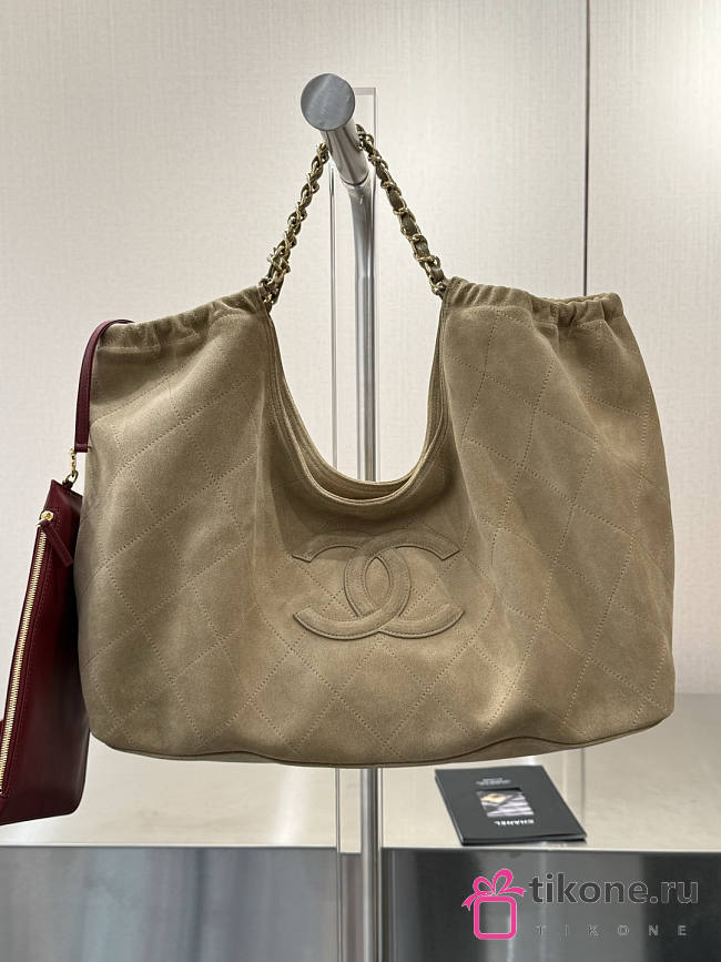 Chanel Small Shopping Bag Suede & Gold-Tone Metal Beige AS6191 - 43x20x17cm - 1
