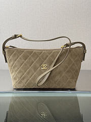 Chanel Clutch with Leather Strap Suede & Gold-Tone Metal Beige - 26x14x8.5cm - 3
