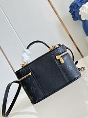 LV Vanity Chain Pouch Monogram Ink Boldly Black M3A372 - 19x11.5x6.5cm - 4