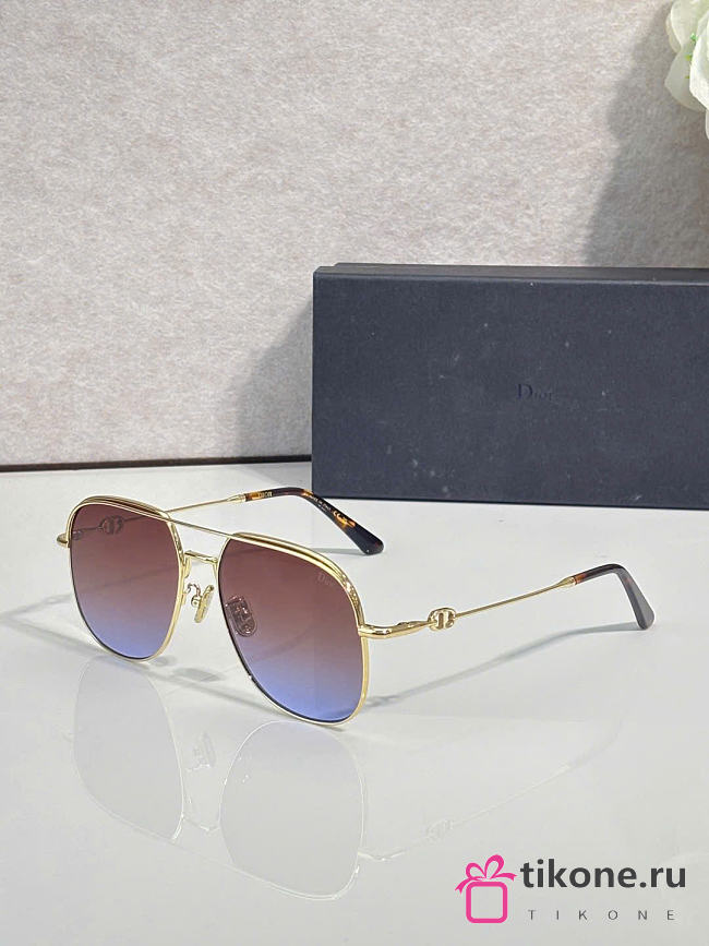 Dior Petit CD A1U Gradient Burgundy-to-Blue Pilot Sunglasses - 1