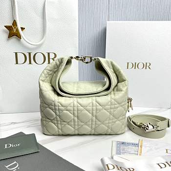 Small Dior Toujours Hobo Bag Soupir Green Cannage Lambskin - 22.5x14x7.5cm