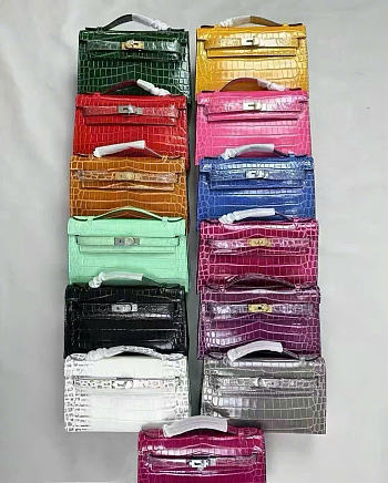 SALE Hermes Kelly Pochette Crocodile Embossed Calfskin Leather - 22x12x7cm