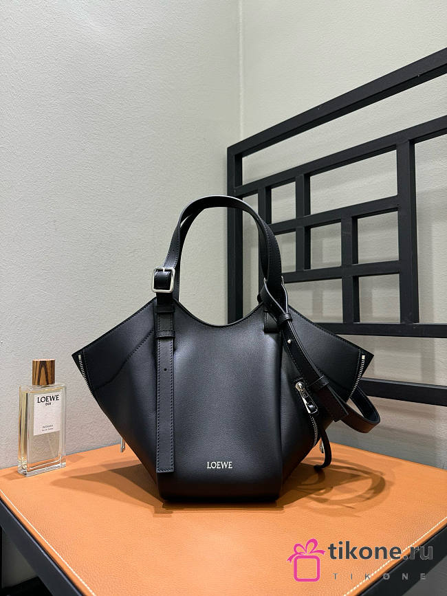 Loewe Hammock Flip Bag In Classic Calfskin Black - 22.5x21x15cm - 1