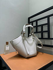 Loewe Hammock Flip Bag In Classic Calfskin Light Ghost - 22.5x21x15cm - 4