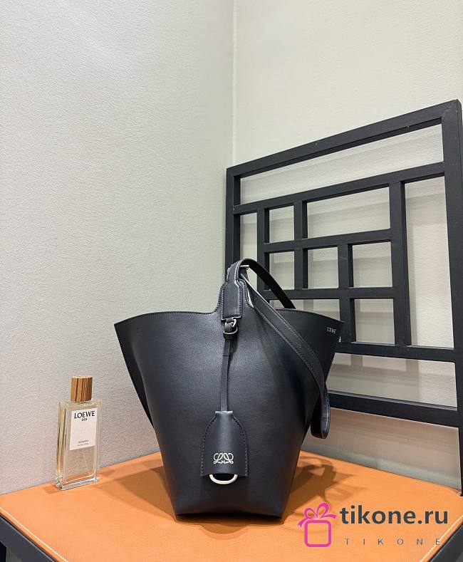 Loewe Medium Bilbao Bucket In Smooth Calfskin Black - 26x25x13cm - 1