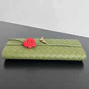 Bottega Veneta Andiamo Clutch in Matcha/Lipstick - 31x13x3cm - 5