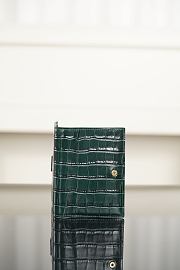 Chanel Passport Holder Crocodile Embossed Calfskin & Gold-Tone Metal Green AP5193 - 14.2x10.5x1.5cm - 2