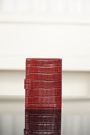 Chanel Passport Holder Crocodile Embossed Calfskin & Gold-Tone Metal Red AP5193 - 14.2x10.5x1.5cm - 3