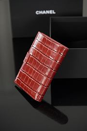 Chanel Passport Holder Crocodile Embossed Calfskin & Gold-Tone Metal Red AP5193 - 14.2x10.5x1.5cm - 6