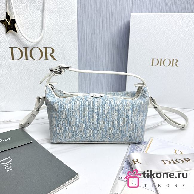 Nomad Pouch Céleste Blue and Beige Dior Oblique Washed Jacquard - 22x13x9.5cm - 1