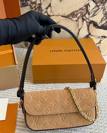 LV Wallet On Chain Ivy Suede Beige Trench M2A016 - 23.5x12x4.3cm