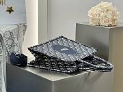 Medium Dior Book Tote with Strap Blue Dior Oblique Jacquard and Embroidered Dior Médaillon - 36x27.5x16.5cm - 2