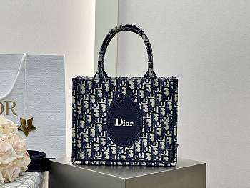 Small Dior Book Tote with Strap Blue Dior Oblique Jacquard and Embroidered Dior Médaillon - 26.5x22x14cm