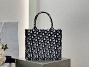 Small Dior Book Tote with Strap Blue Dior Oblique Jacquard and Embroidered Dior Médaillon - 26.5x22x14cm - 5