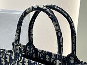 Small Dior Book Tote with Strap Blue Dior Oblique Jacquard and Embroidered Dior Médaillon - 26.5x22x14cm - 3