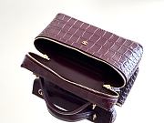 Chanel Vanity With Chain Crocodile Embossed Calfskin & Gold-Tone Metal Burgundy - 19.5x17x5cm - 3