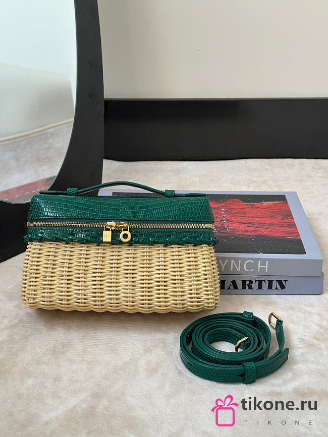 Loro Piana Extra Pocket L19 East-West Wicker Rattan, Lizard Leather Green - 11x19x7cm - 1