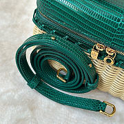 Loro Piana Extra Pocket L19 East-West Wicker Rattan, Lizard Leather Green - 11x19x7cm - 2