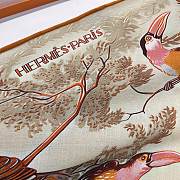 Hermes Equateur Triangle Cashmere and Silk Naturel/Orange/Alezan - 208x99cm - 3