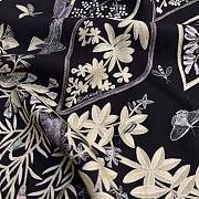 Hermes Plantes Officinales Triangle Cashmere and Silk Caban/Blanc/Noir - 208x99cm - 5