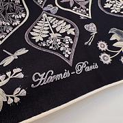 Hermes Plantes Officinales Triangle Cashmere and Silk Caban/Blanc/Noir - 208x99cm - 3