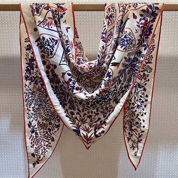 Hermes Plantes Officinales Triangle Cashmere and Silk Naturel/Encre/Orange - 208x99cm