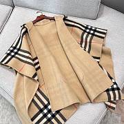 Burberry Cashmere Hooded Cape in Oxblood Sand Beige - 176x120cm - 5