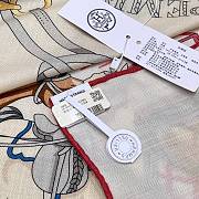 Hermes Equipements a Cheval Sur l'Elegance Scarf 70 Gris Perle/Bois De Rose/Ardoise - 66x66cm - 3